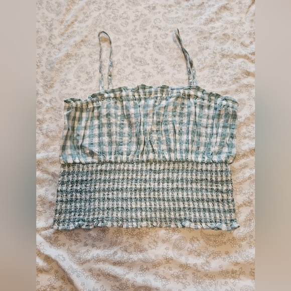 American Eagle Outfitters Tops - American Eagle crop top size XS